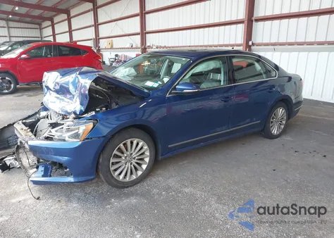 2017 Volkswagen Passat 1.8T Se z USA, uszkodzony, nr VIN 1VWBT7A36HC025624